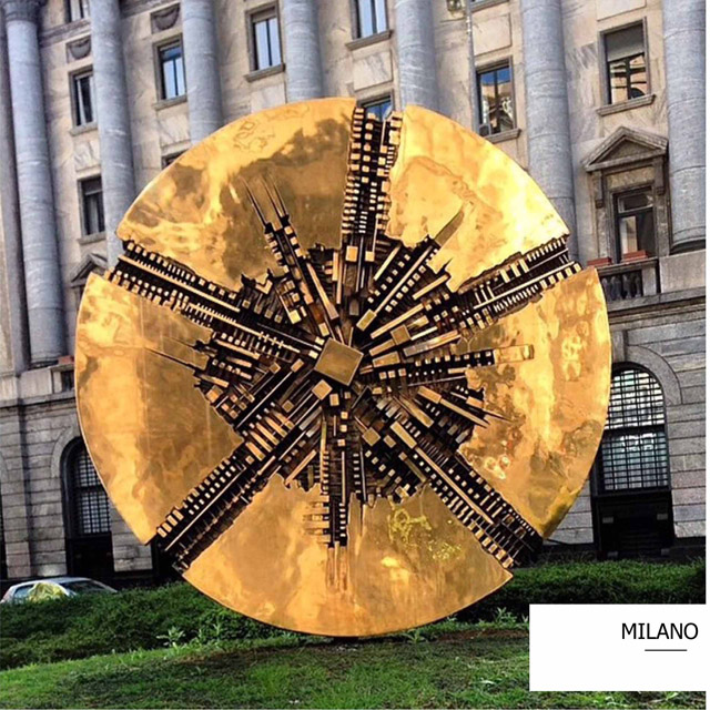 fashion designer milano